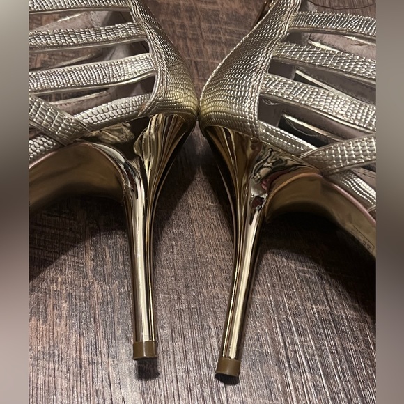 Michael Kors Gold Strappy Heels Size 8 - Picture 8 of 16